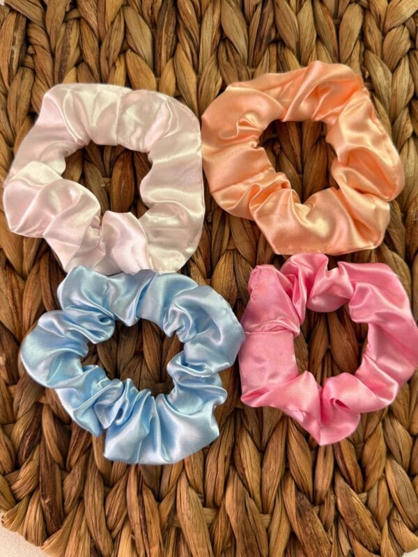 kadın saç aksesuarı scrunchie set