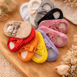 Fiyonk Detaylı Bebek Çorap