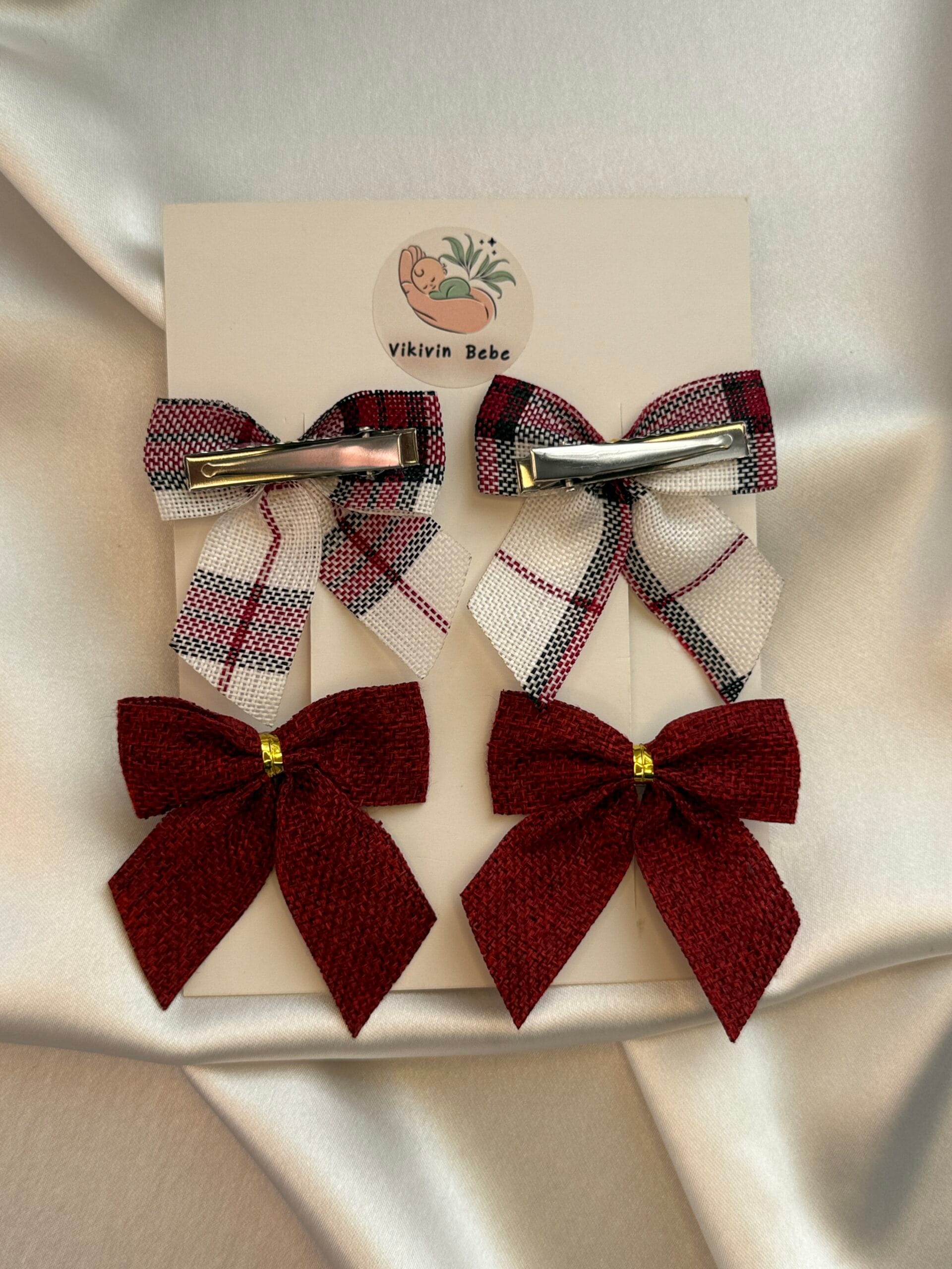 çocuk fiyonk toka 4’lü set arka yüz, metal timsah klips detaylı yakın plan