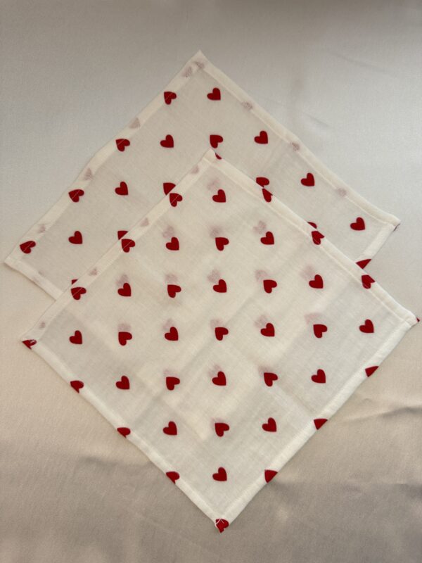 90x90 kalpli müslin örtü ve 28x28 salya mendili ikili set