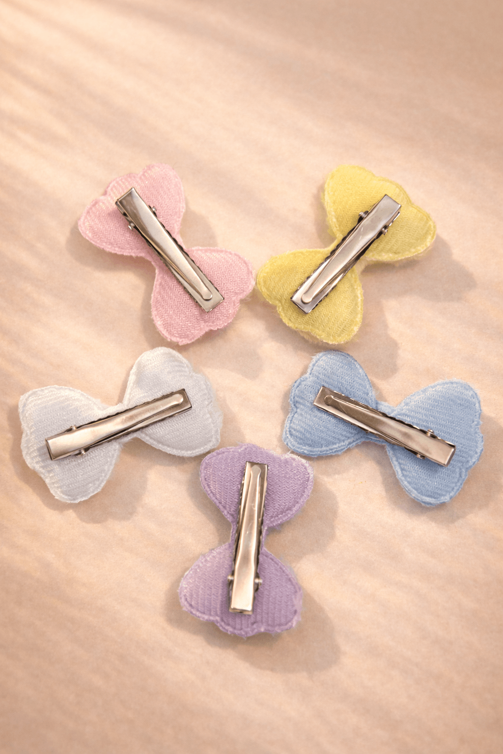 4,5 cm klipsli peluş fiyonk çocuk tokası arka görünüm