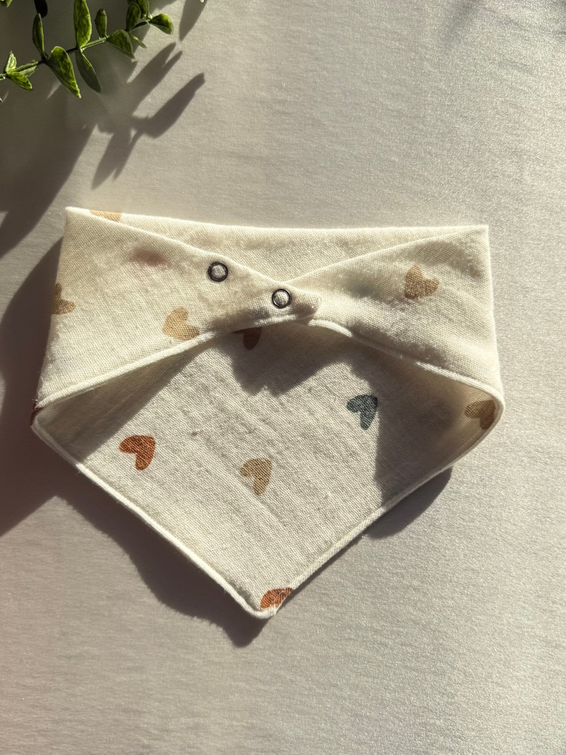 Desenli 4 Katlı Müslin Bebek Önlüğü %100 Pamuk Emici Şık ve Nefes Alabilir - Görsel 15