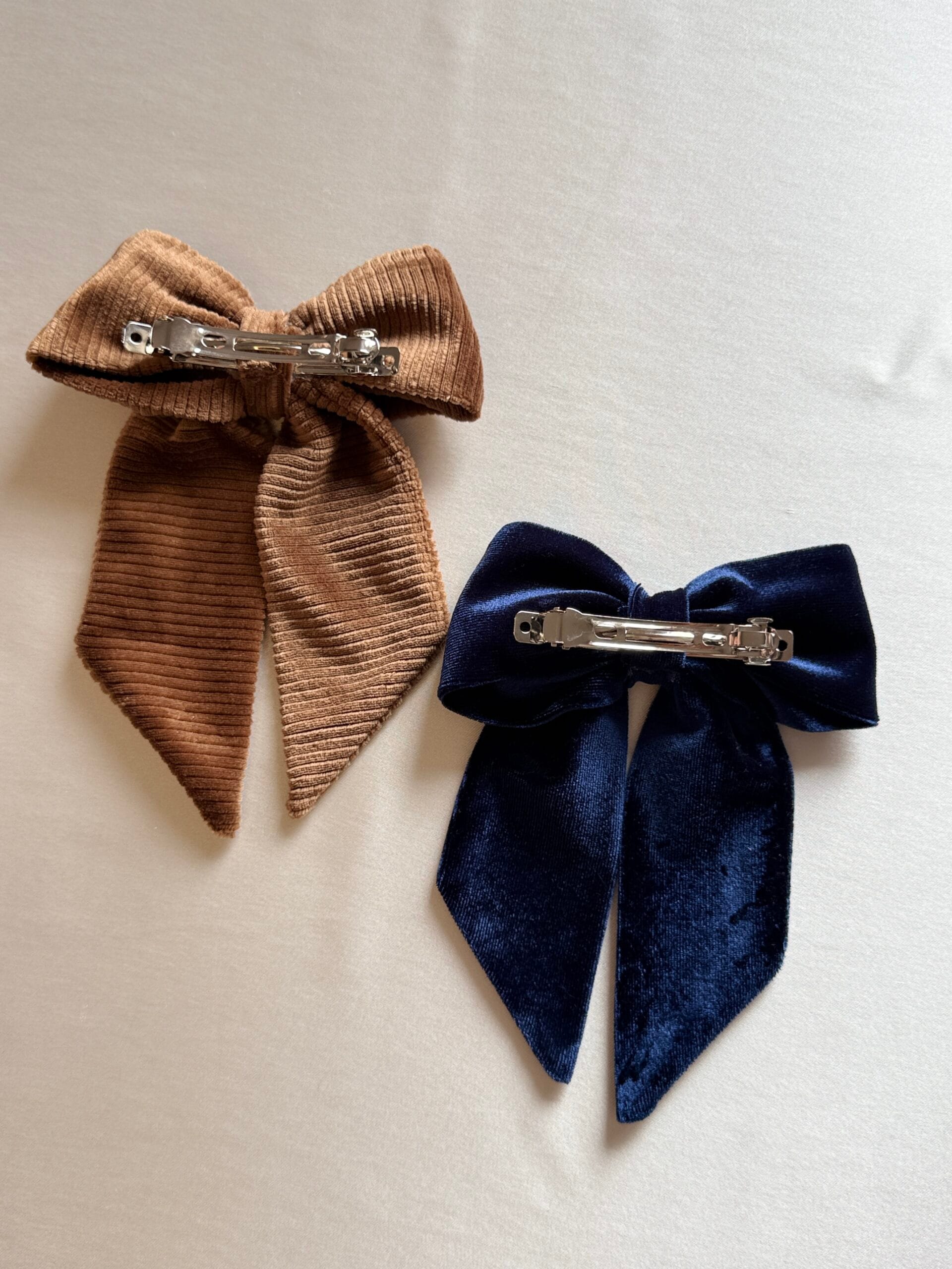 El Yapımı Kadife Fiyonk Toka 2’li Set 8 cm Fransız Otomatik Klips - Görsel 3